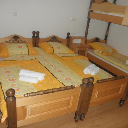 Apartments Cumar Cerkno Chambre photo